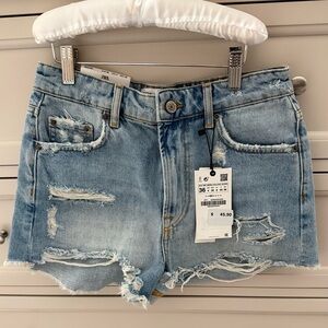 NWT Zara Women's Blue Denim Shorts size 4